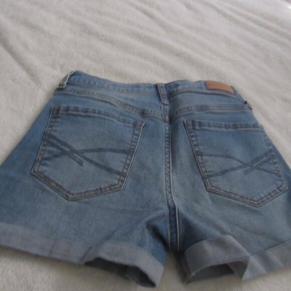 Aeropostale High Waisted Midi Blue Jean Shorts  Size 0  USED - Picture 6 of 6